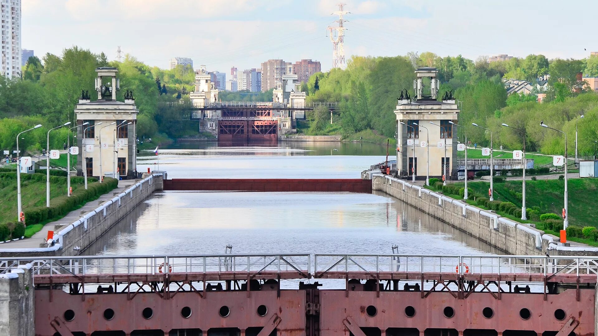 Высота шлюза. Шлюз 8 (Тушино). Шлюзы канала имени Москвы. Шлюз в Тушино на канале имени Москвы. Шлюз 8 канала имени Москвы.