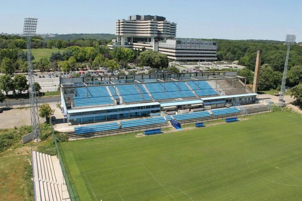 Сербы стадион. Стадион ФК рад Белград. Voždovac Stadium Вождовац Сербия футбольный стадион. ОФК Белград стадион.