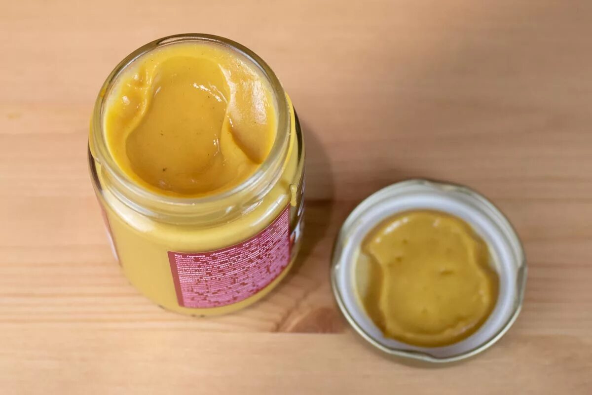 Ядерная горчица. Pickles britain. Шафрановый соус. Горчица рецепт кухня наизнанку. Горчица сверху.