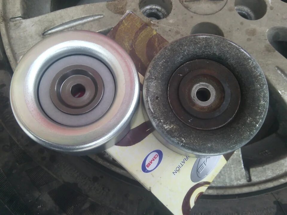 Ролик силового вала мтз 4х34. Подшипник силового вала мтз 80. 4. Ролик обводной мицубиси галант 4g64. Ролик натяжителя mitsubishi rvr.