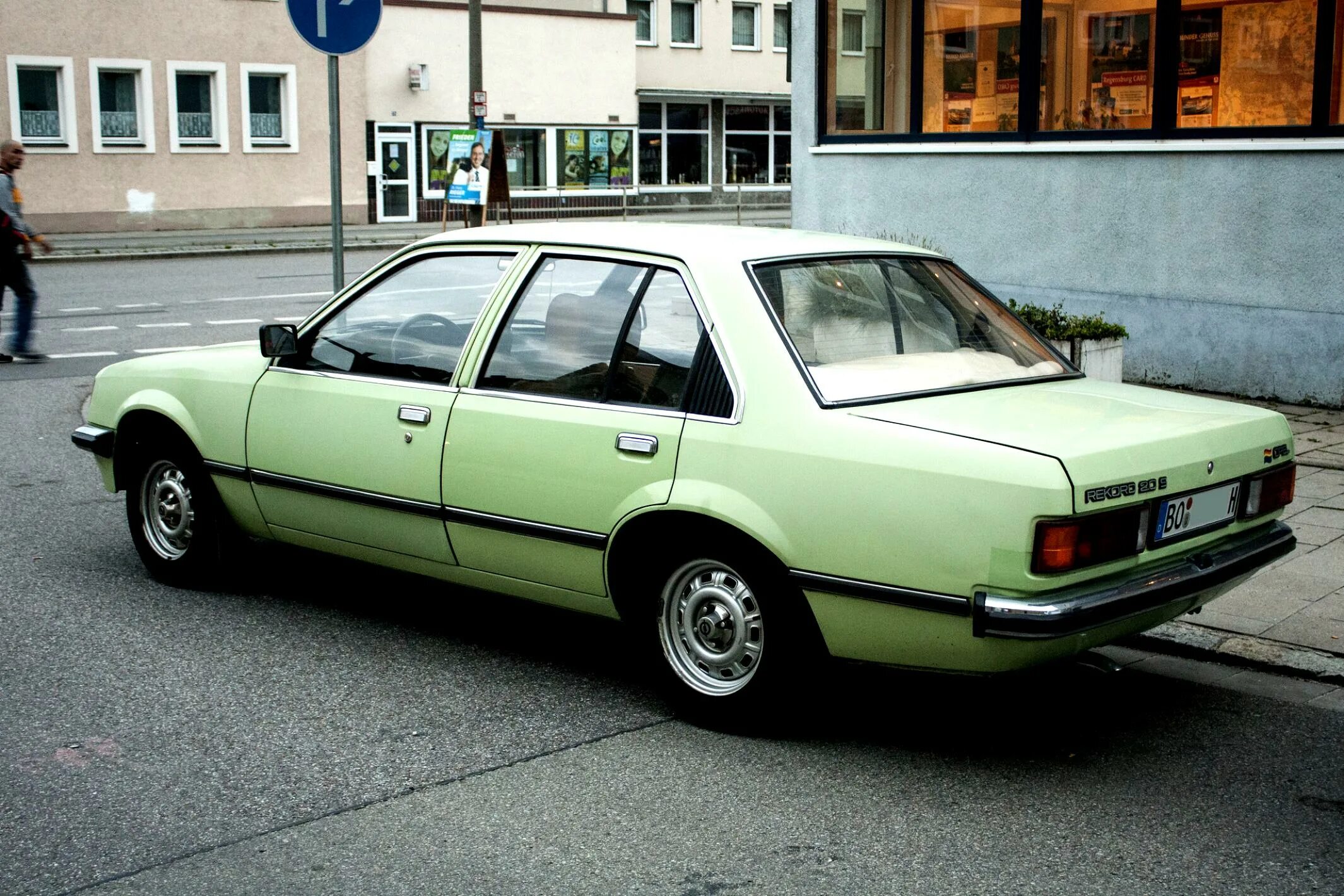 Опель рекорд купить. Opel Rekord 1978. Опель рекорд 1977. Опель рекорд 1978. Opel Rekord 1982.