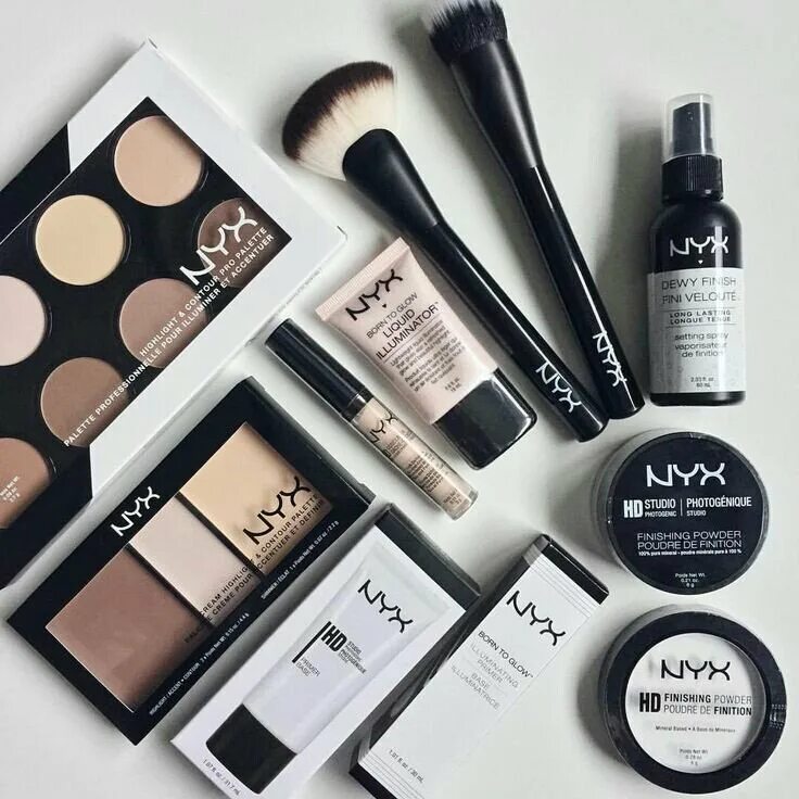 Красивый бренд косметики. NYX профессионал мейкап. Бренд NYX косметика. Популярная косметика. Фирмы косметики.