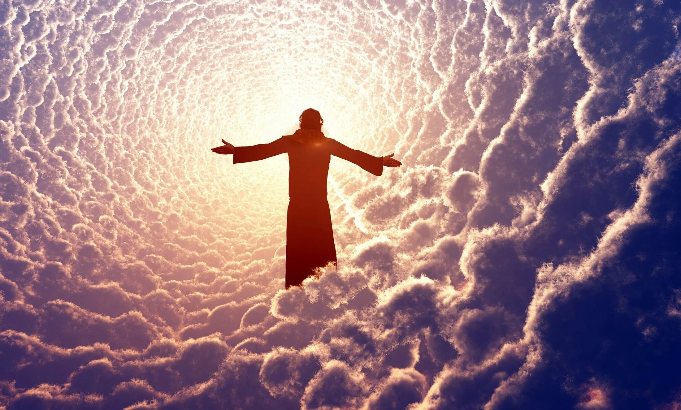 Бог с тобой где чувство воли. Иисус Христос Мессия. Бог в небе. Иисус в облаках.