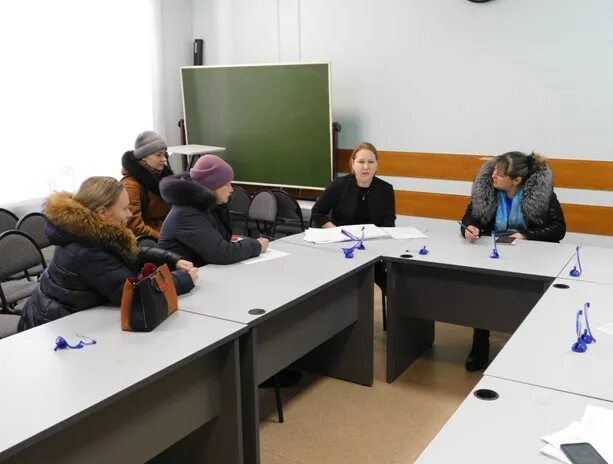 работа в осинниках свежие вакансии. колизей, осинники, улица 50 лет рудника. биржа труда осинники. карта города осинники. гку янао «центр социальных технологий янао».