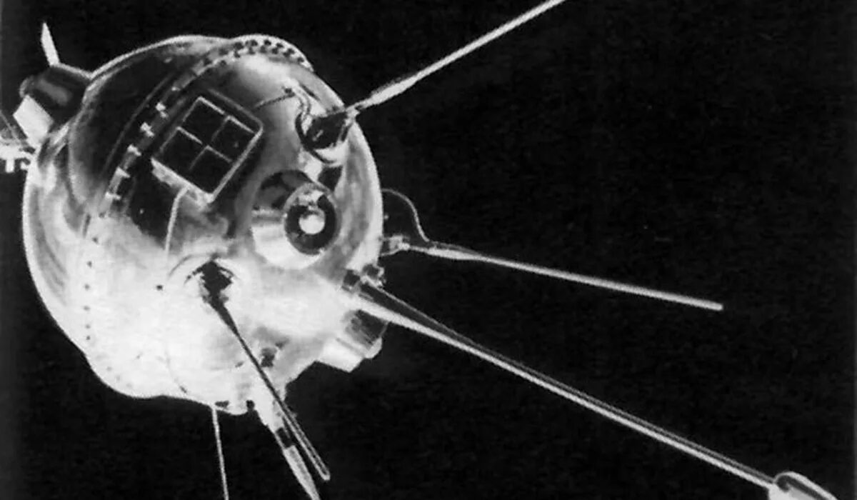 Космический аппарат ставший первым искусственным спутником солнца. Луна-2 автоматическая межпланетная станция. Луна-1 автоматическая межпланетная станция. Луна 2 1959. Луна 1 2 января 1959.
