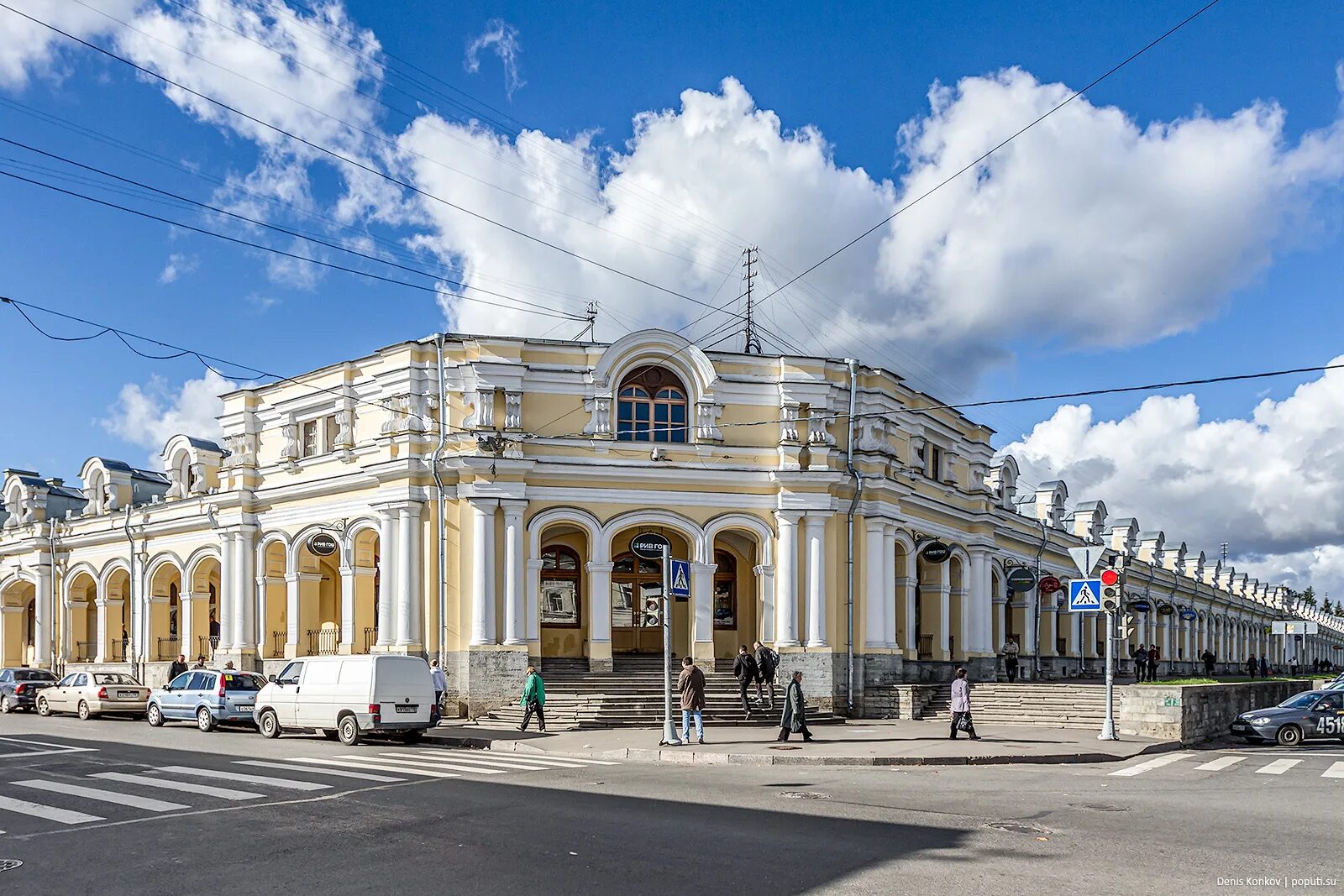 Царскосельский гостиный двор. Гостиный двор царское село. С пушкина мойка 12. Гостиный двор город пушкин фото. Гостиный двор пушкин спб.