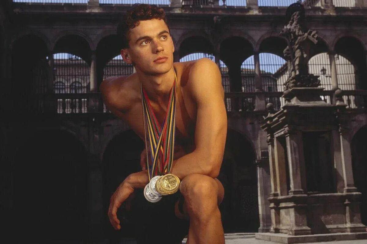 Ти и попов. Попов пловец Олимпийский чемпион.