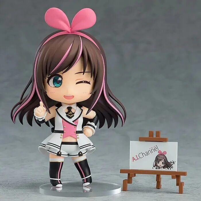 Фигурка аи. Ai Kizuna Nendoroid. АИ Кизуна фигурка. Кизуна ай фигурка. Nendoroid 1115.