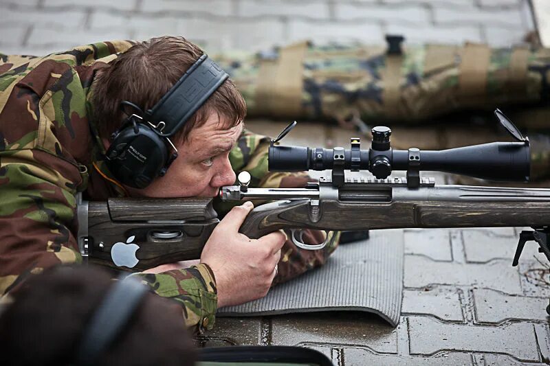 Высокоточная стрельба фото. Карабин для высокоточной стрельбы. Высокоточная стрельба. Пулемет стреляющий гранатами. Сверхточная стрельба.