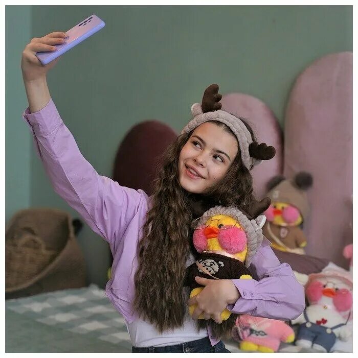 Игрушка утка lalafanfan белая. Уточка лалафан. Кукла уточка лалафанфан. Кукла лалафанфан. Плюшевые уточки ла ла фан фан.