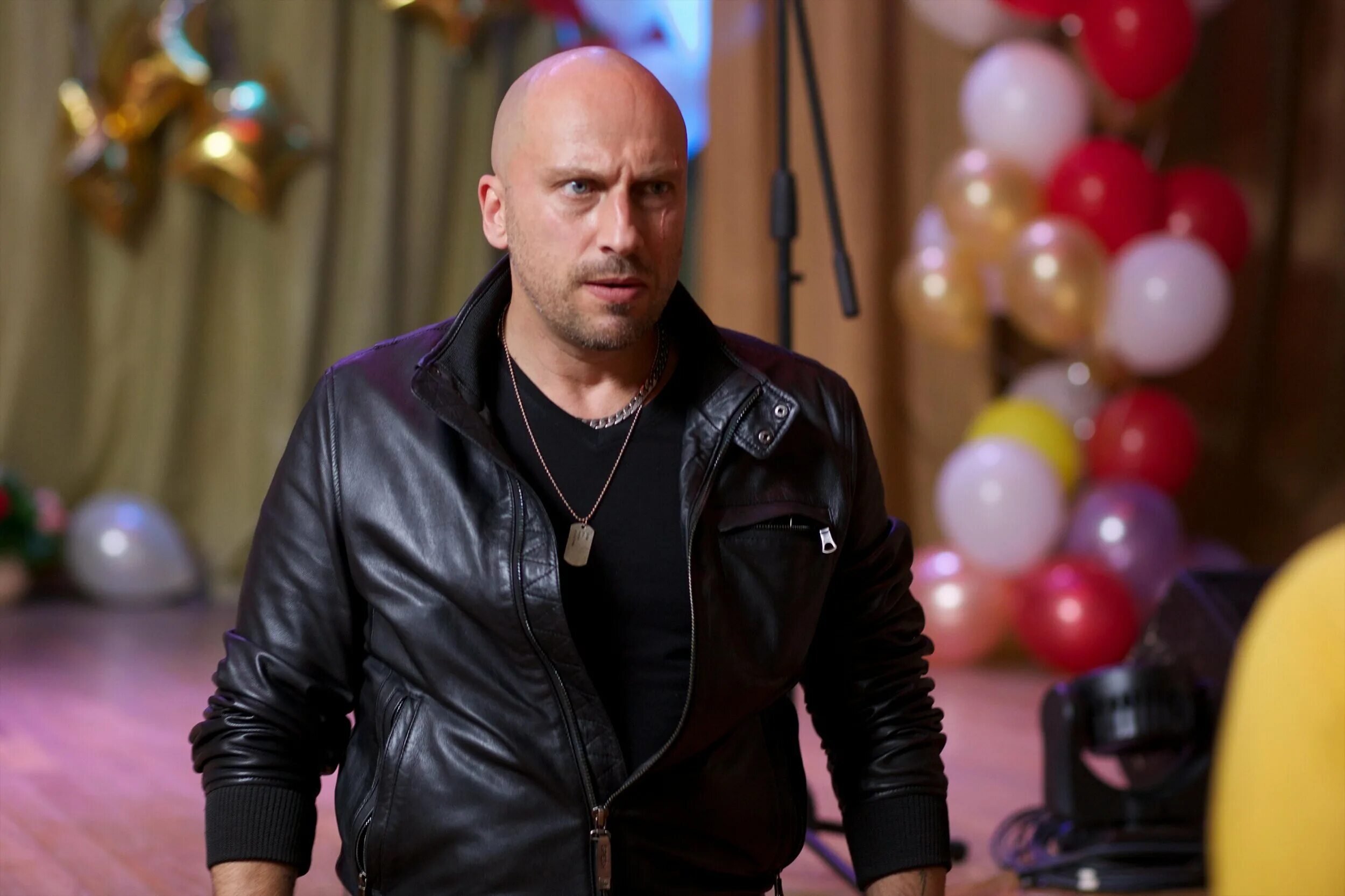 Физрук 2014. Олег евгеньевич физрук. Три два раз с нагиевым. Сериал физрук фома. Физрук машина нагиева.