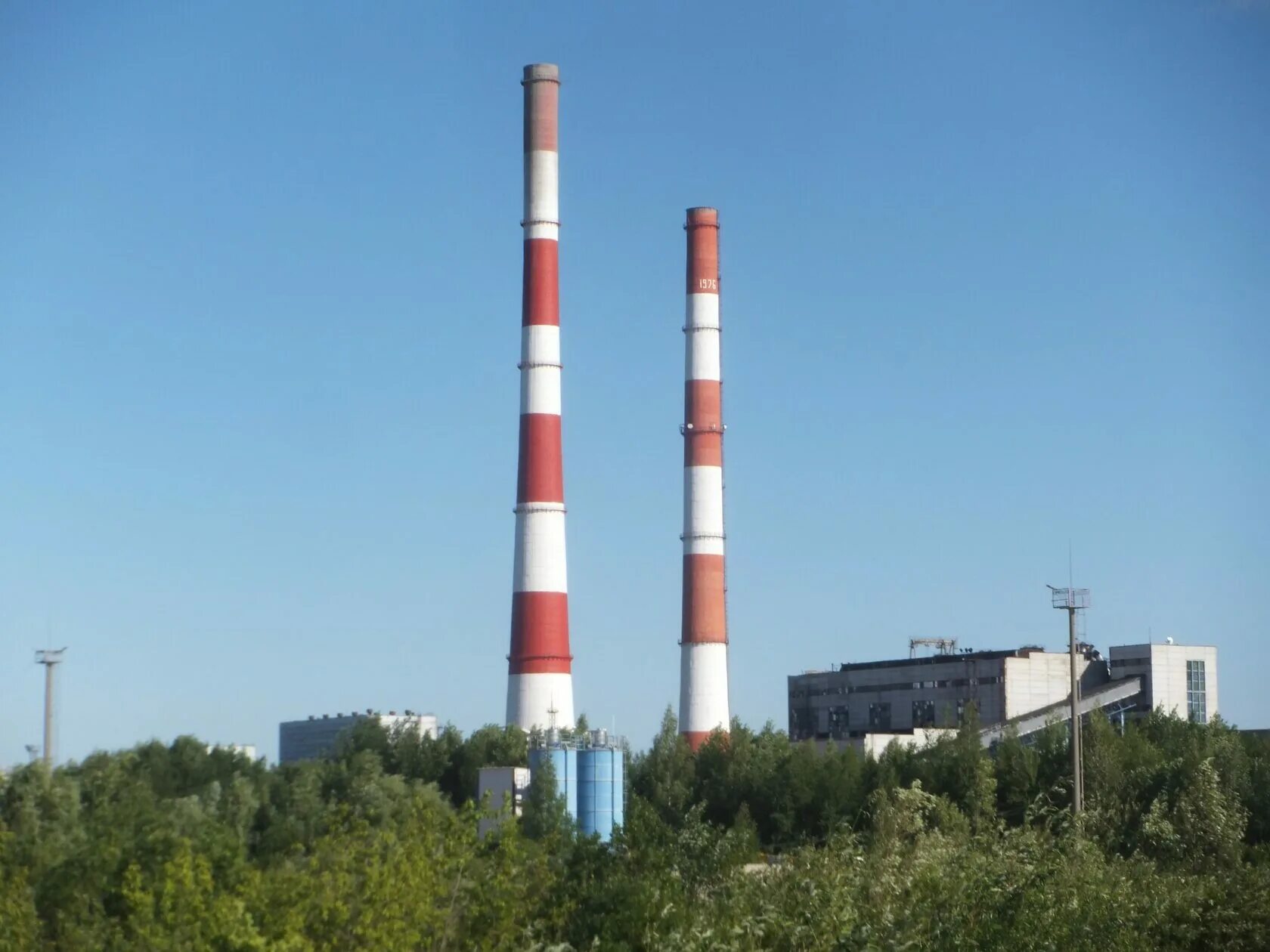 Дымовая труба тэц-5. Трубы тэс. Дымовая труба «ртс северная». Ижевская тэц-2. Тэц 27 трубы высота.