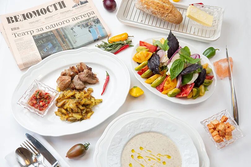 Ланч в ресторане. Руккола бизнес ланч. Бизнес ланч блюда. Карло ланч. Бизнес ланч блюда.