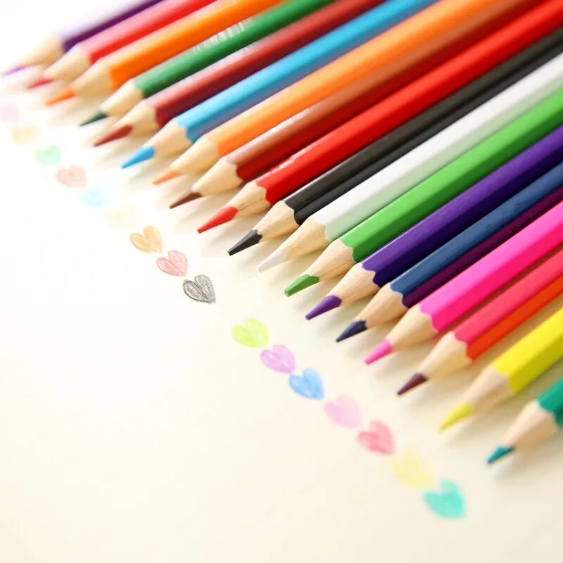 Пачка бумаги дороже набора карандашей на 36. Карандаши цветные. Цветные карандаши и фломастеры. Рисование цветными карандашами. Разноцветный карандаш для рисования.