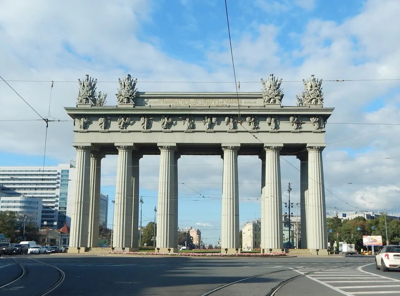 Московские триумфальные ворота в Питере. Московские триумфальные ворота (в. п. Стасов). Московские ворота Стасов. Триумфальная арка в Москве Стасов. Квартиры московский ворота купить