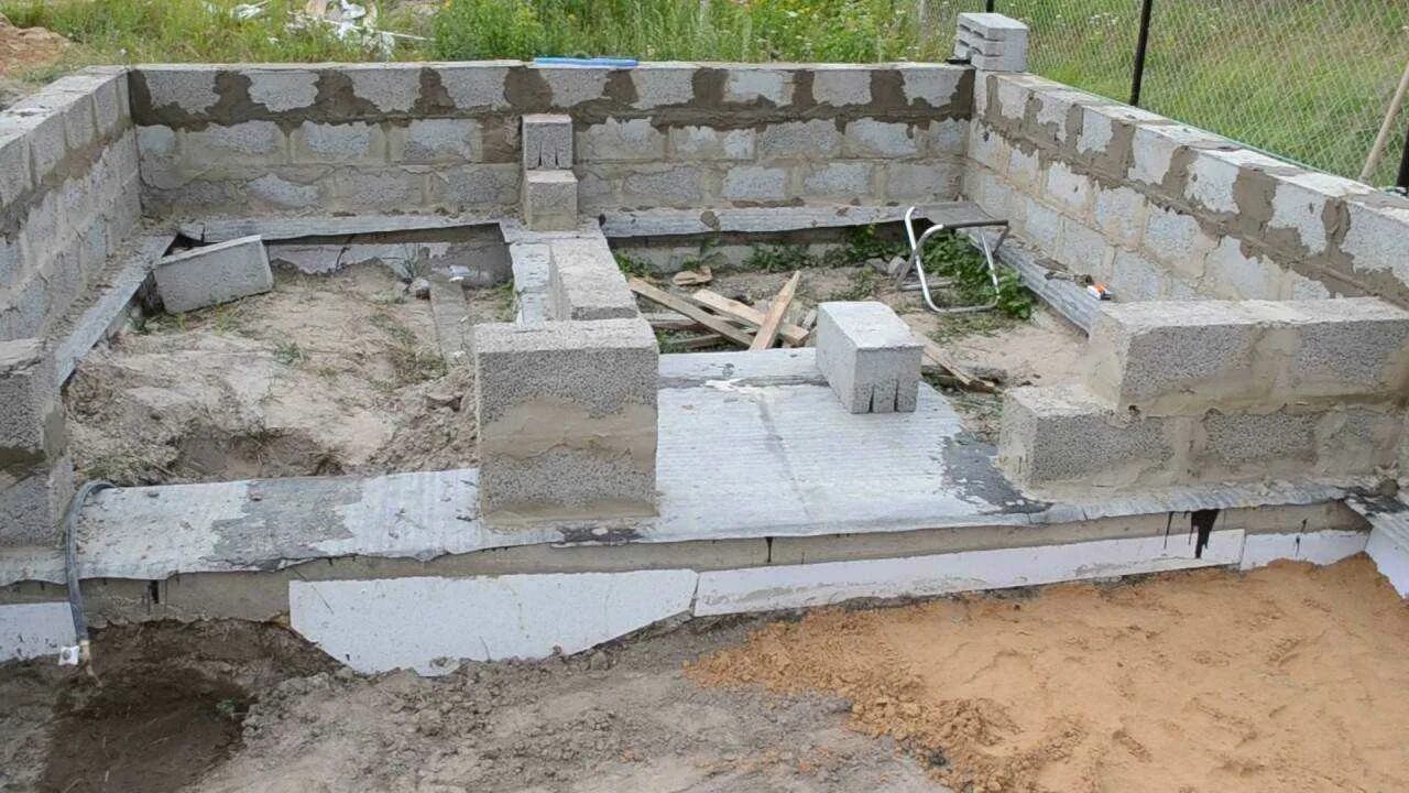 Фундамент для дома из керамзитоблока