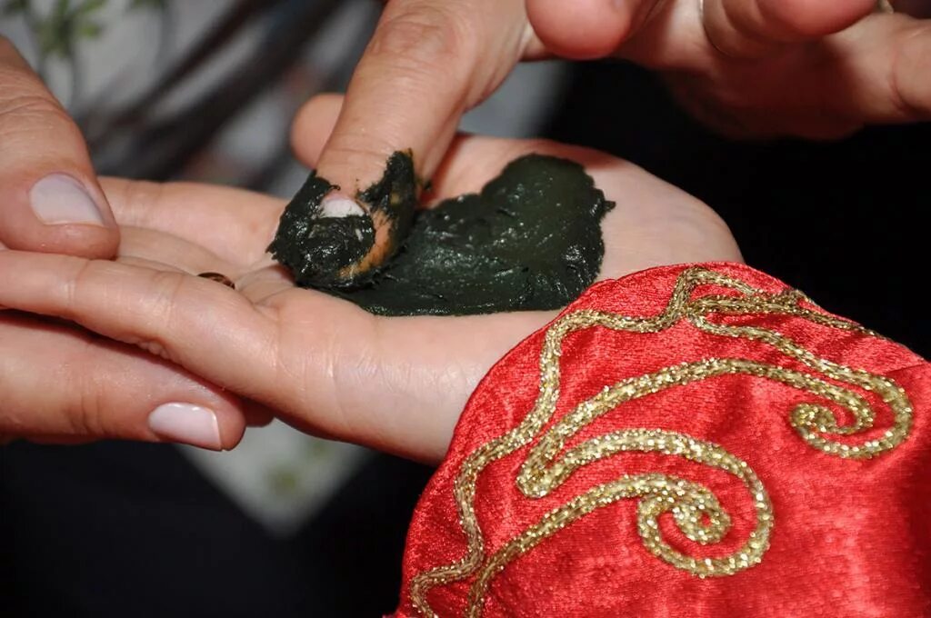 Ночь хна в турции что значит. Ночь хна в турции что значит. Ночь хна в турции что значит. Турецкая традиция ночь хны. Ночь хны в турецких сериалах.