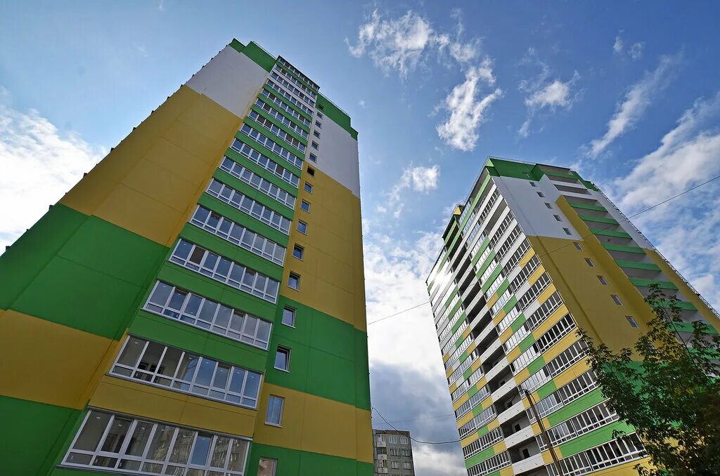 Комсомольская 21 киров. Комсомольская 19 киров. Киров, ул. Киров комсомольская. Комсомольская 19 киров.