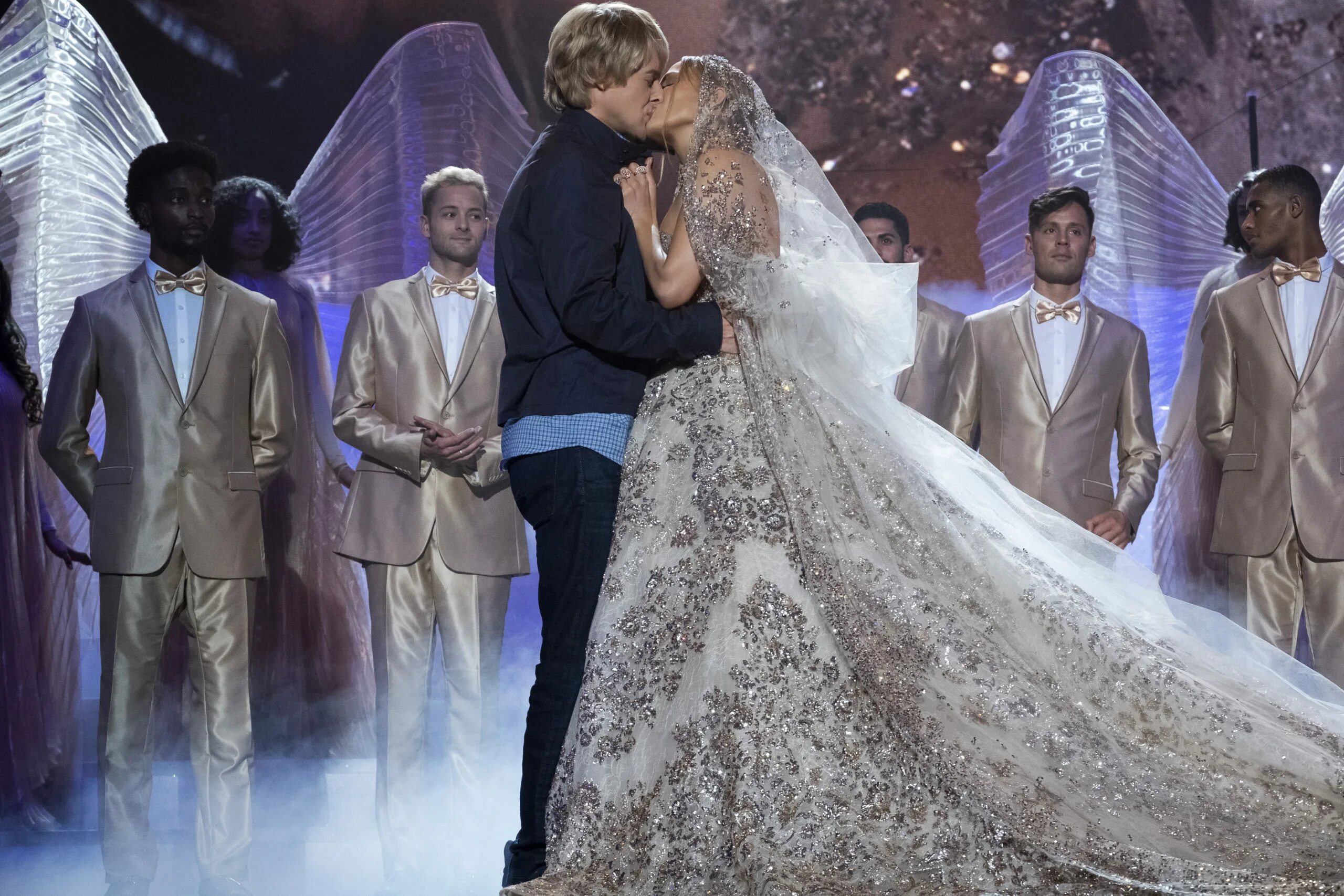 Marry me be my wife. Jennifer Lopez Marry me 2022. Первый встречный Marry me, 2022.