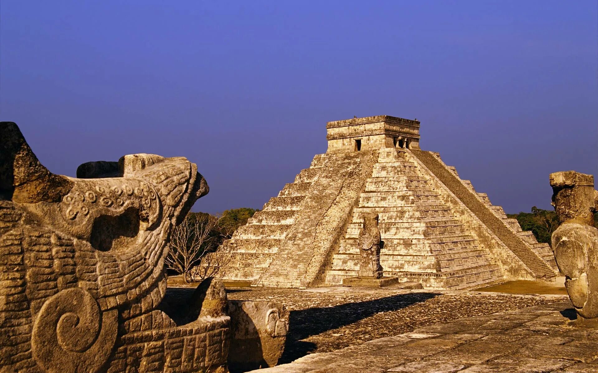 Наследие древности. Пирамида Чичен-ица. Чичен-ица Мексика. Пирамида Кукулькан (Мексика). Мексика Чичен ица пирамида Кукулькана.