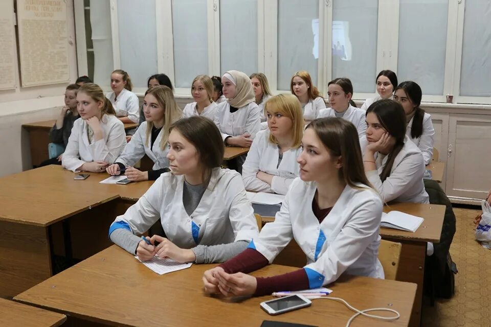 Преподаватели медколледжа волжский. Медицинский г ижевск. Ижевска медицин академия. Игма ижевск. Медицинский г ижевск.