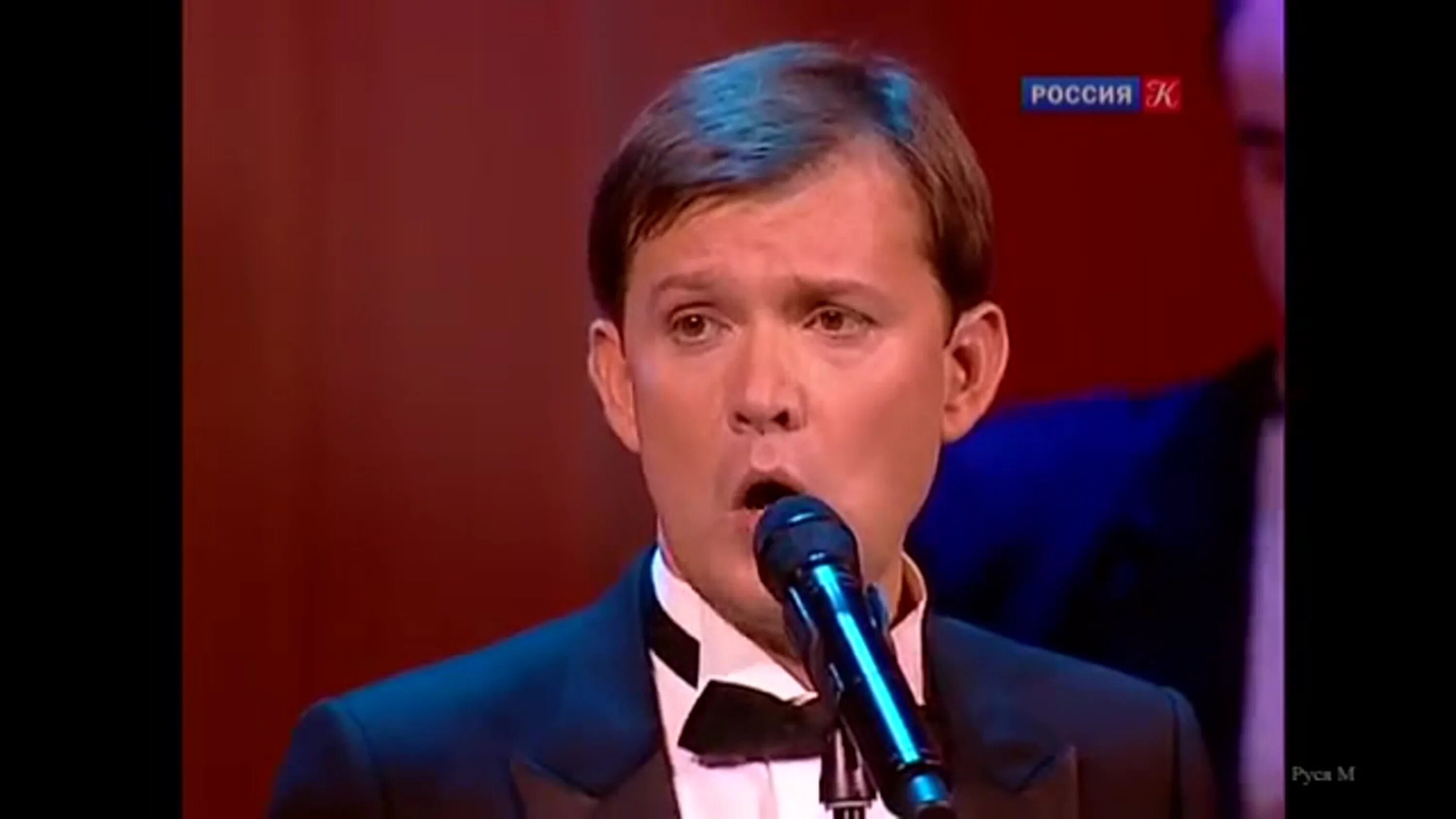 Погудин ясный месяц по небу гуляет. Концерт романсов погудина. Концерт романсов погудина. Вознесенский романс. Концерт романсов погудина.