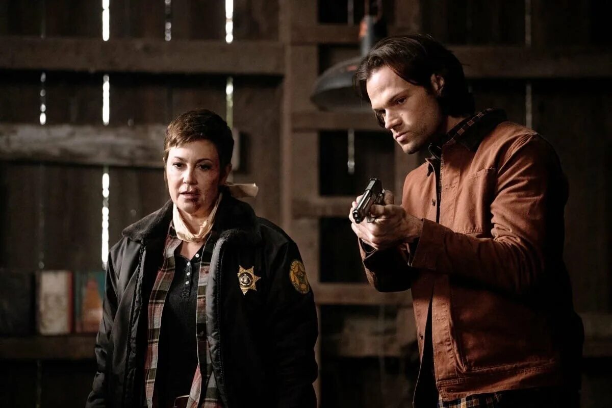 сверхъестественное перевод кубик в кубе. сверхъестественное лостфильм. дин винчестер сверхъестественное 13 сезон. сверхъестественное 15 сезон 7 серия. сверхъестественное дин и сэм.