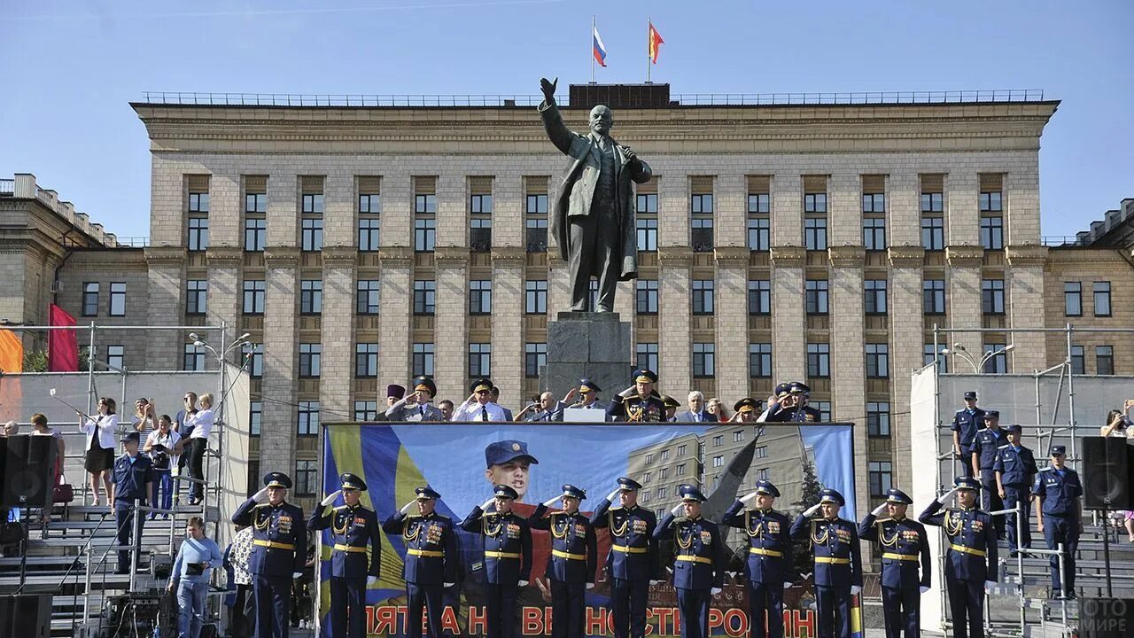 Сайт воронежской академии. ВУНЦ ВВС ВВА Воронеж. ВУНЦ ВВС ВВА Воронеж здание. Академия Воронеж Военная Жуковского. Курсанты ВУНЦ ВВС ВВА.