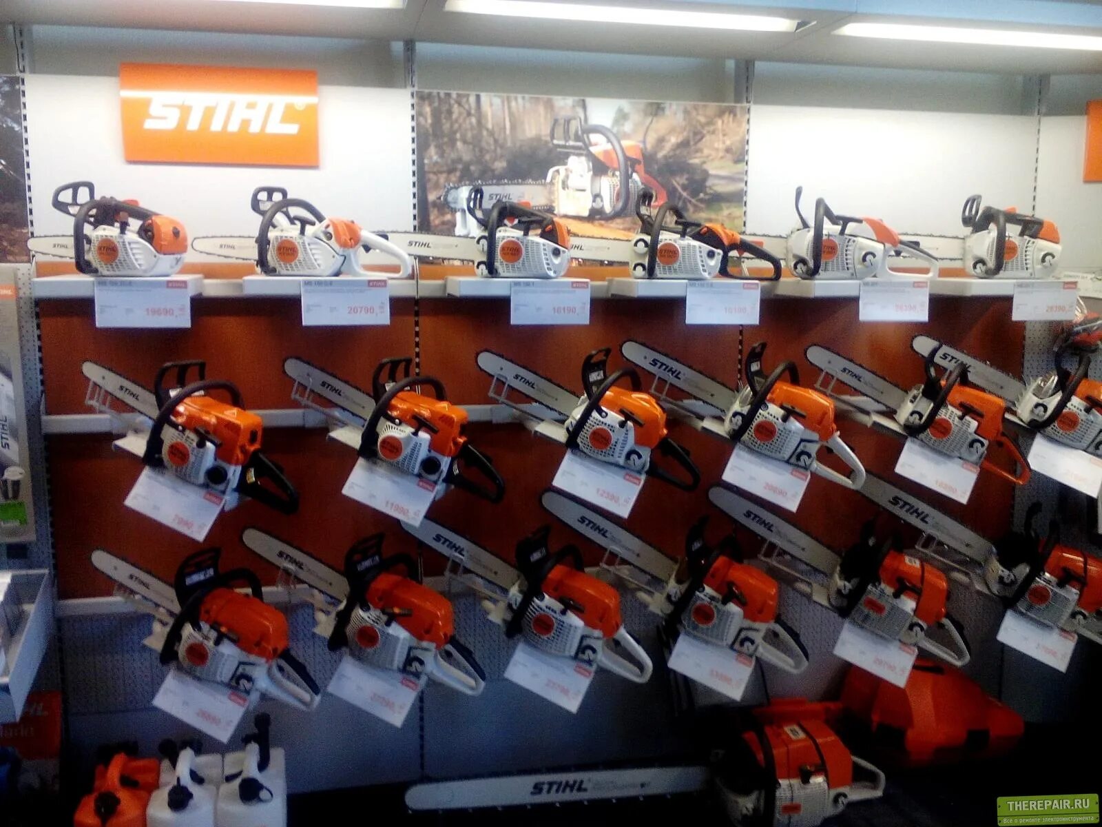 Номер магазина штиль. Мастерская Stihl. Магазин штиль номер телефона. Магазин штиль Тотьма. Магазин Shtil Краснодар.