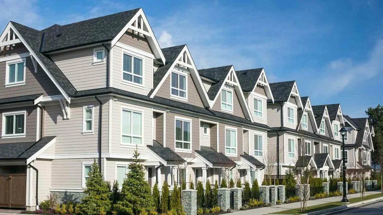 Британхаус дюплекс. A town house. A town house. Таунхаусы современные. A town house.