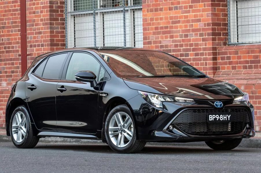 Гибридная королла. Toyota corolla gr 2023. Гибридная королла. Toyota королла гибрид. Toyota corolla hybrid.