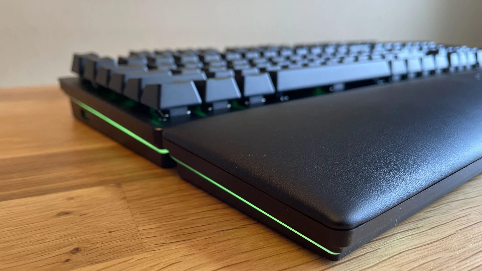 Razer huntsman v3. Razer huntsman v2. razer huntsman v2 pro. razer huntsman v2 analog. клавиатура razer huntsman v2.