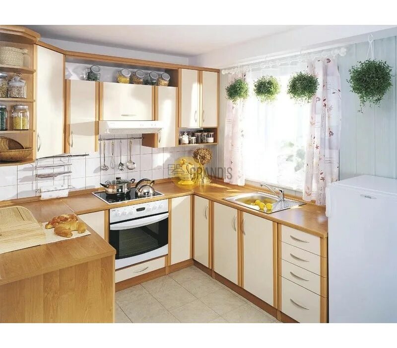 Кухня 6 отзывы. Красивые кухни в квартирах. Маленькая кухня. Красивые маленькие кухни. Малогабаритные кухни с окном.