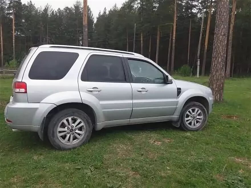 Ford escape 2 2008