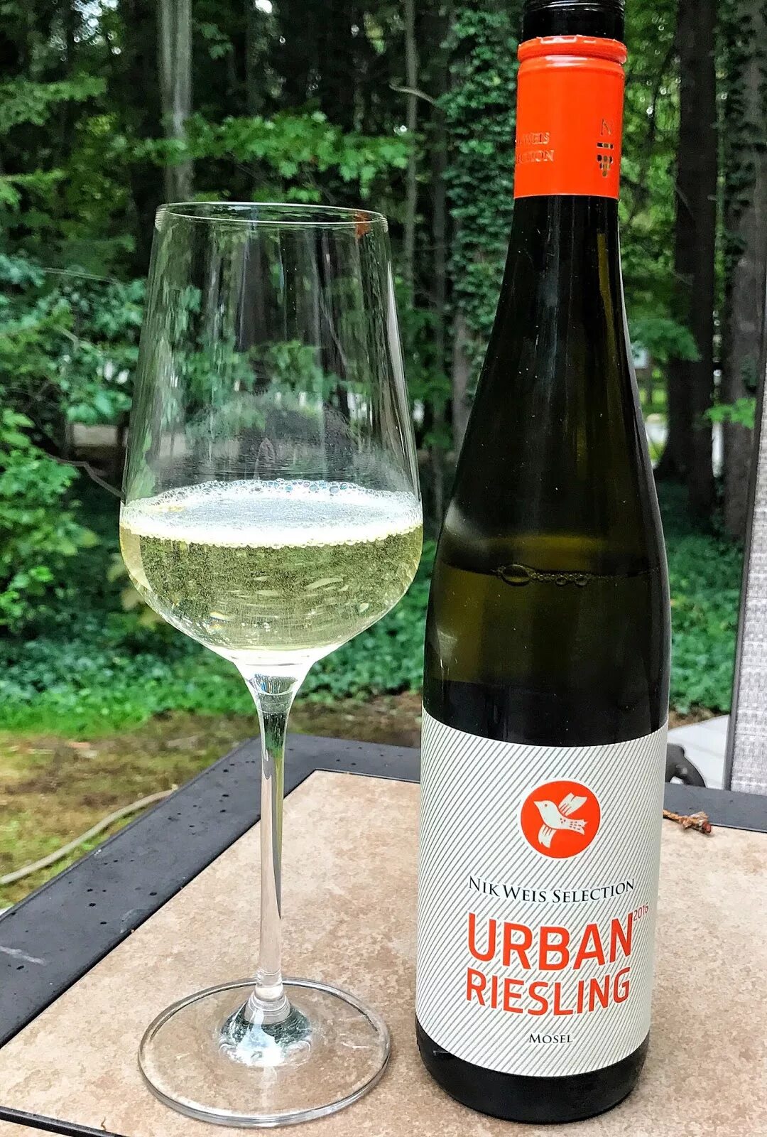 Рислинг Urban Nik Weis. Nik Weis Urban Riesling. Рислинг Urban Riesling. Urban Riesling вино. Nik weis