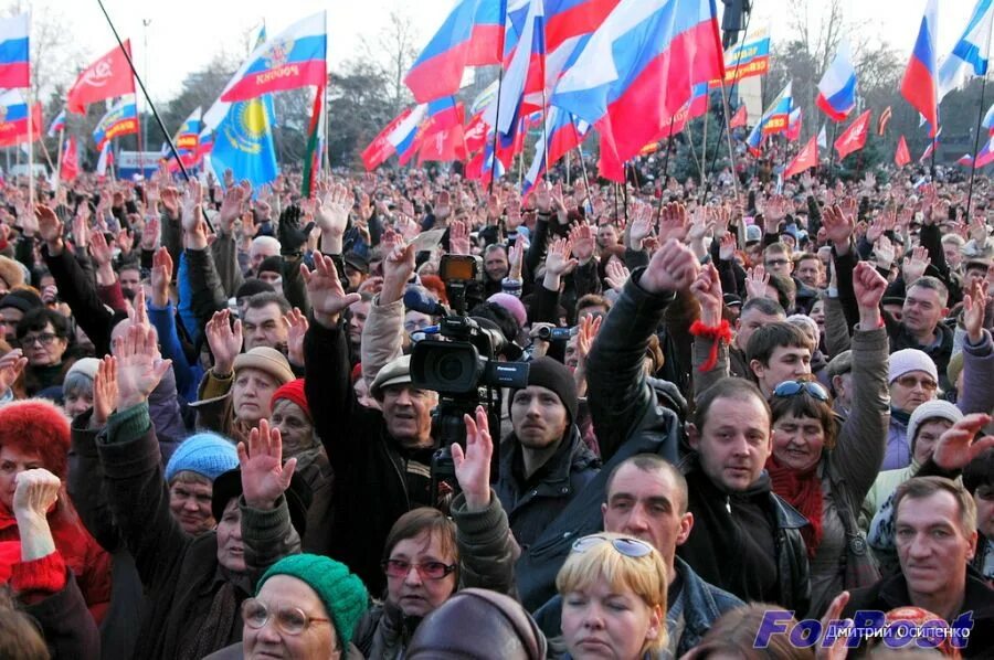 23 февраля 2014 севастополь митинг. Митинг народной воли Севастополь 2014. Митинг 23 февраля 2014 года в Севастополе. Митинг народной воли Севастополь. Митинг в Севастополе 23.02.2014.