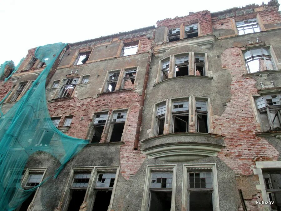 Выборг разруха. Выборг руины. Выборг улицы старого города разруха. Латвия разруха 2023. Неведомый дом
