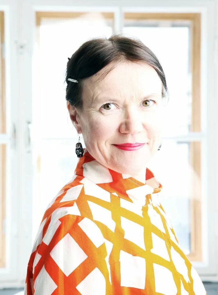 Финская поэтесса сайма. Финская писательница 6. Роза ликсом. Мария людковская. Зинаида владимировна линден книги.