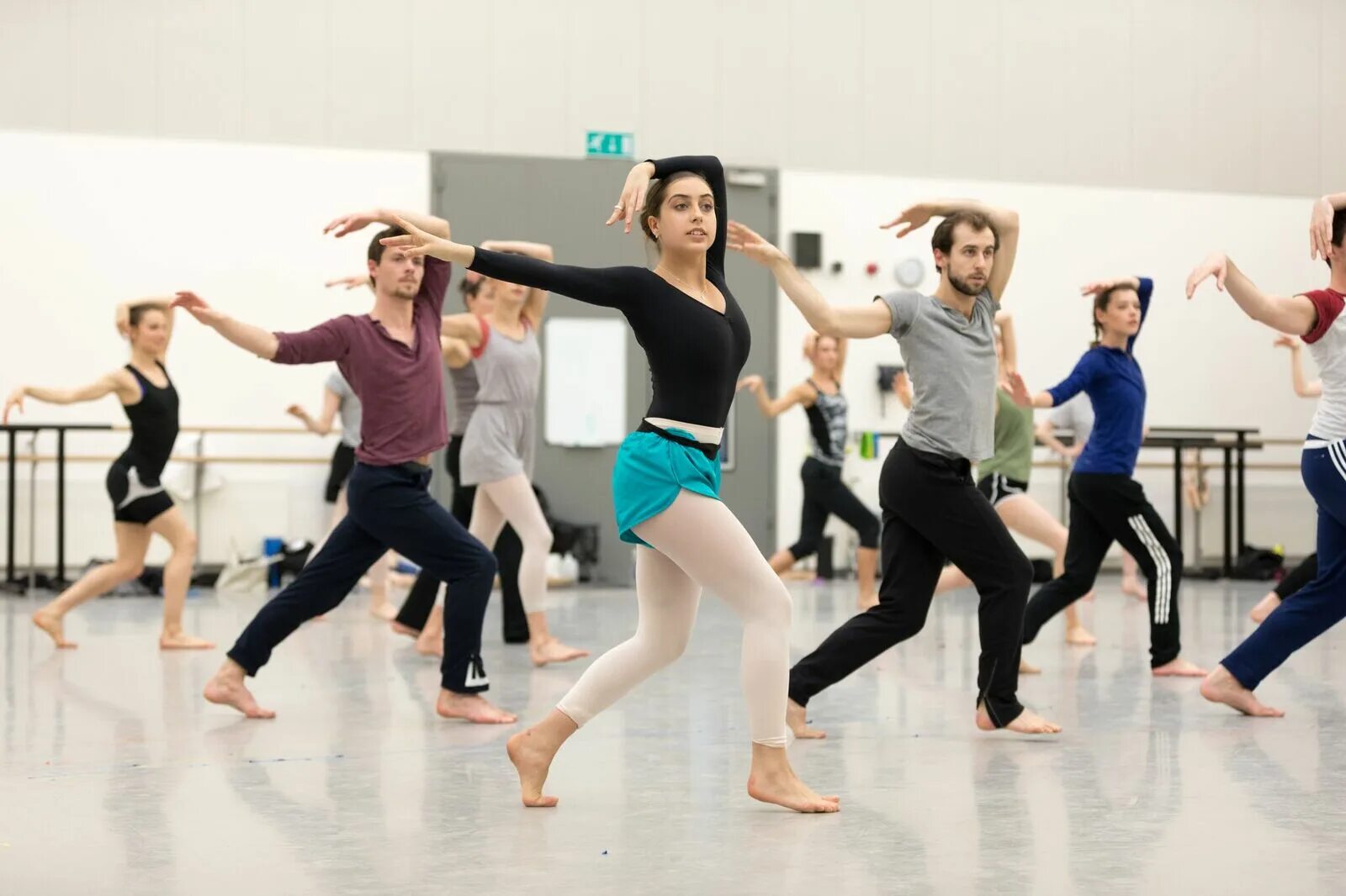 Acting classes dance classes