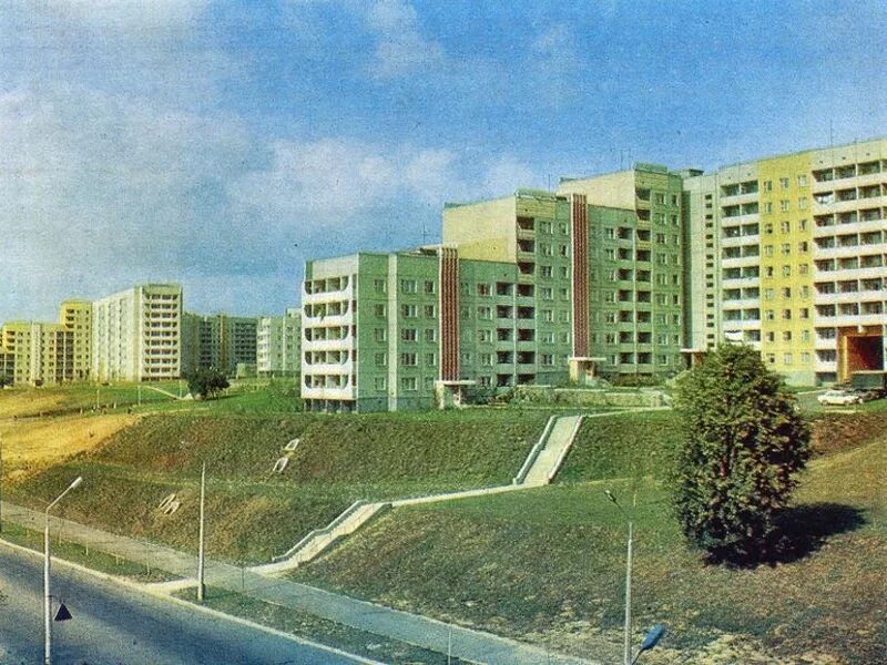 Микрорайон зеленый луг в Минске. Зелёный луг Минск 1986. Минск 1980 зеленый луг. Советский Минск зеленый.