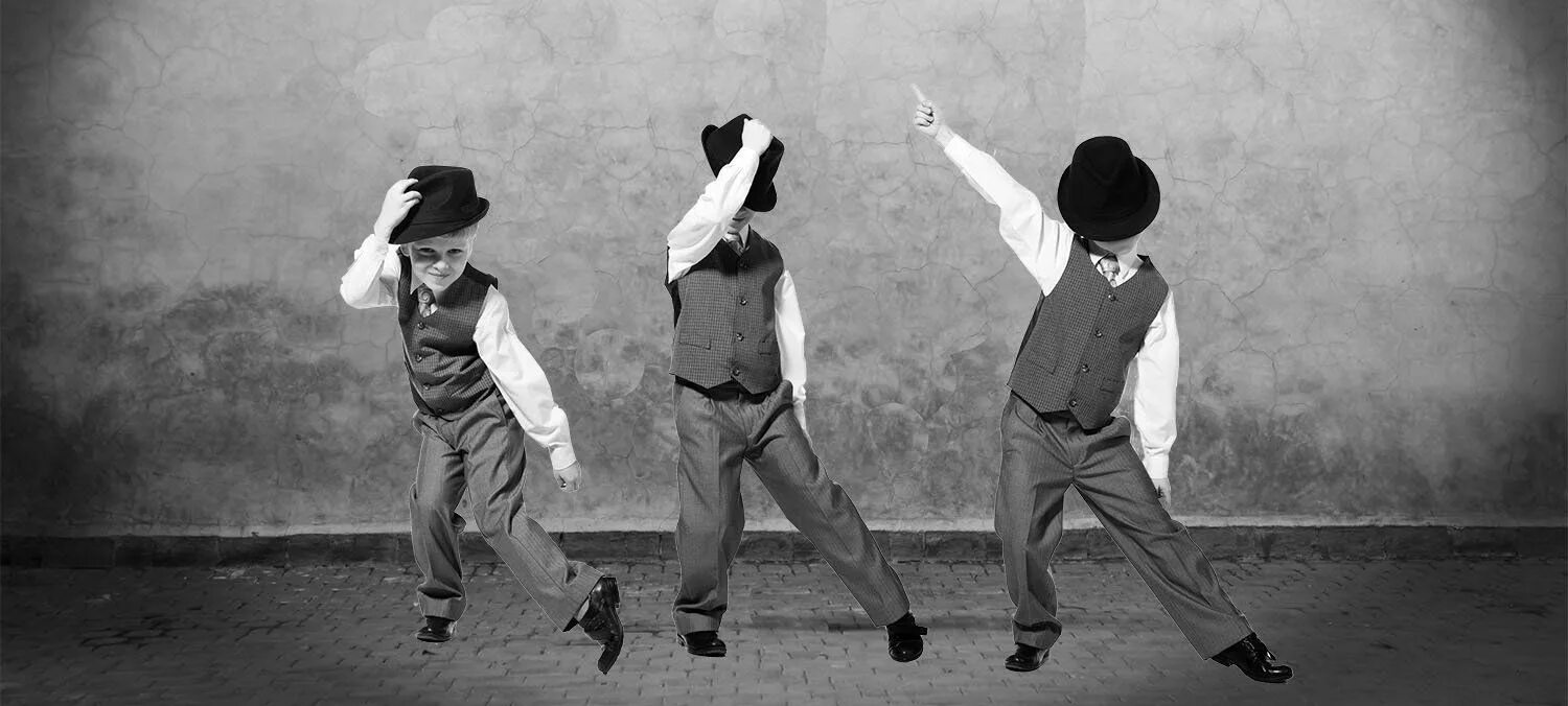 Крутые парни танец в детском. Шляпа для мальчика для танца. Танец джентльменов. Танцующие мальчики. Шляпы джентльменов для детей.