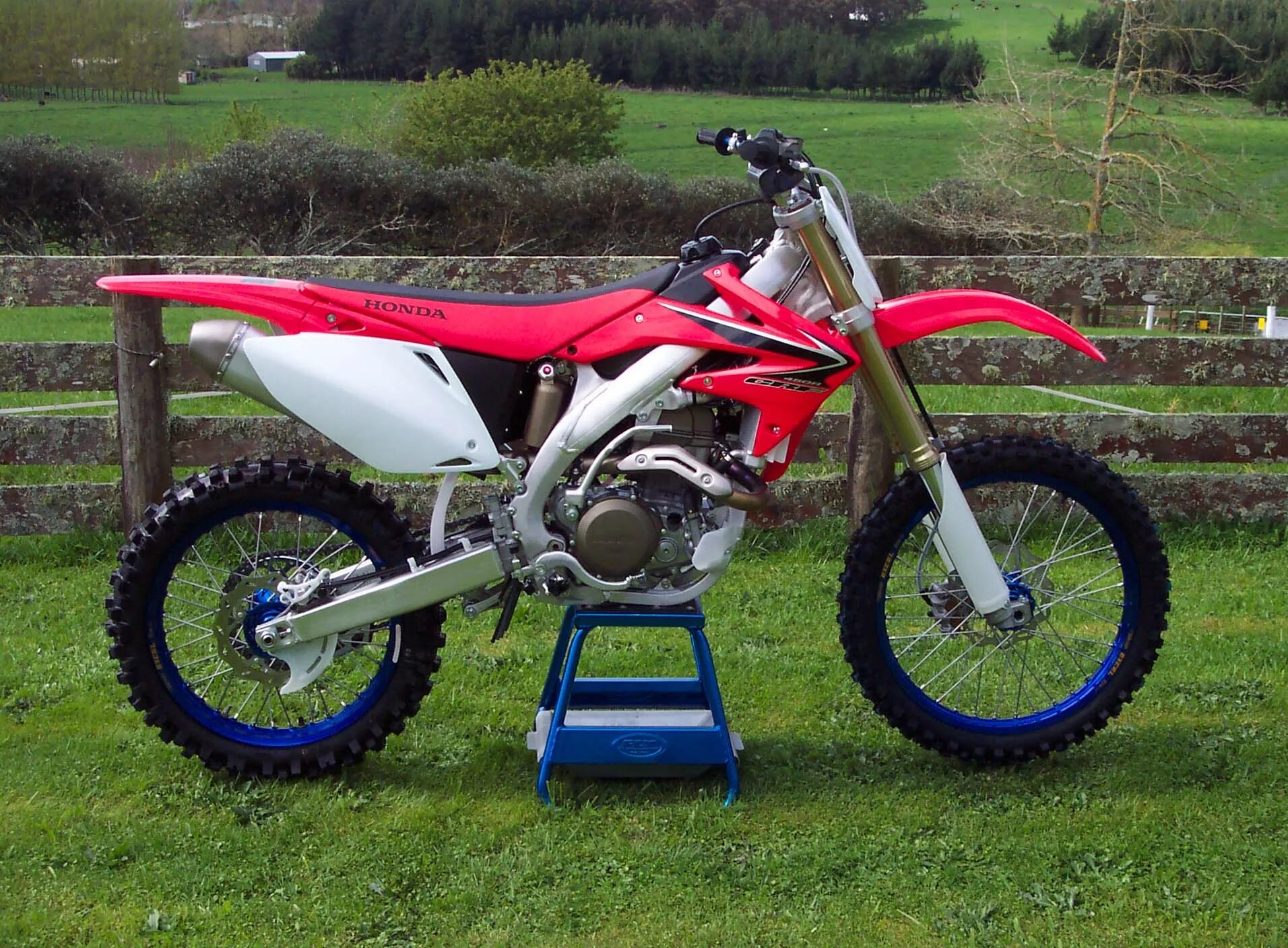 Honda crf 450 250. Хонда црф 450. Хонда срф 450. Honda crf450r 2020. 10х24 norma, пачка техкрим.