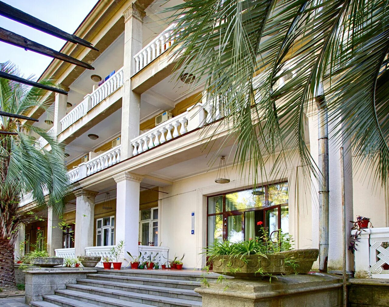 гагры дом отдыха мидель гагра абхазия. мидель-гагра пансионат 2*. гагры дом отдыха мидель гагра абхазия. пансионат мидель гагра абхазия. мидель-гагра дом отдыха.