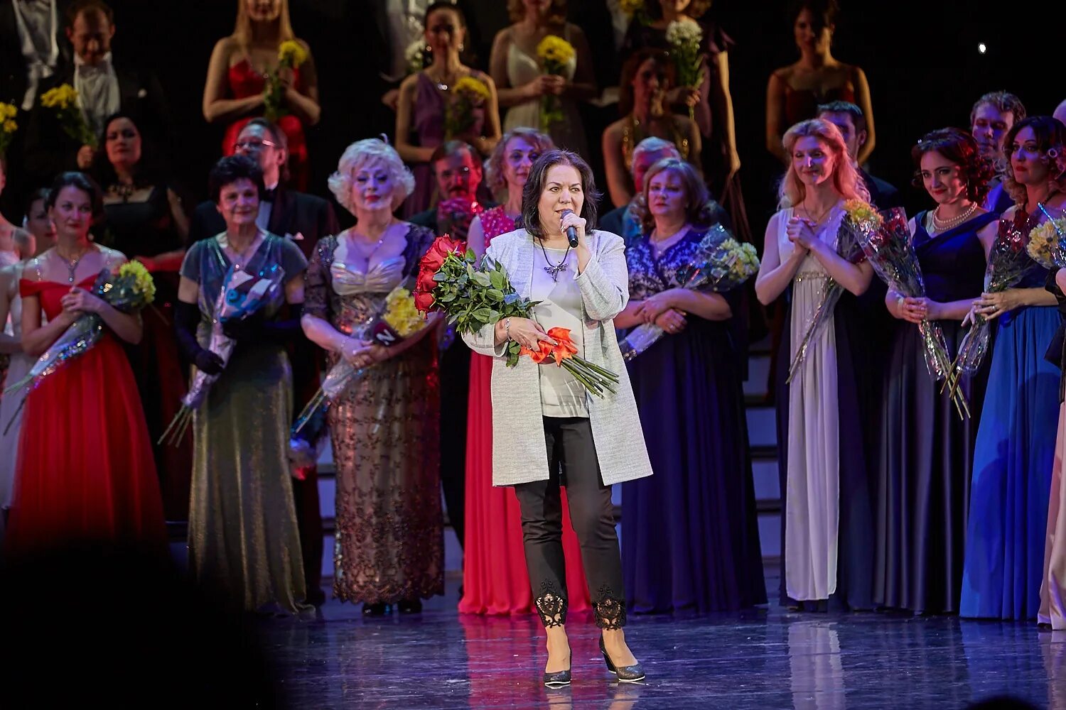 Театр загурского иркутск сцена. Театр загурского иркутск зал. Балет щелкунчик. Концерт музыкальный театр иркутск. Музыкальный театр иркутск.