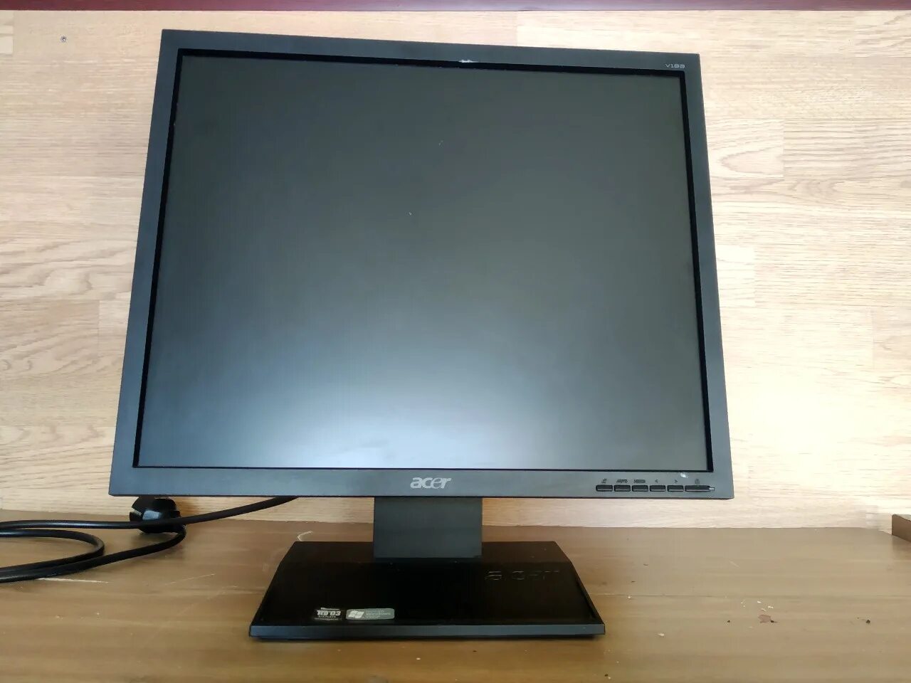 Acer монитор 19 дюймов b193. Philips 193v5l. VIEWSONIC g771. VIEWSONIC g90b. Авито куплю монитор б у