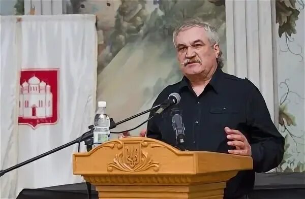 Выступление писателя