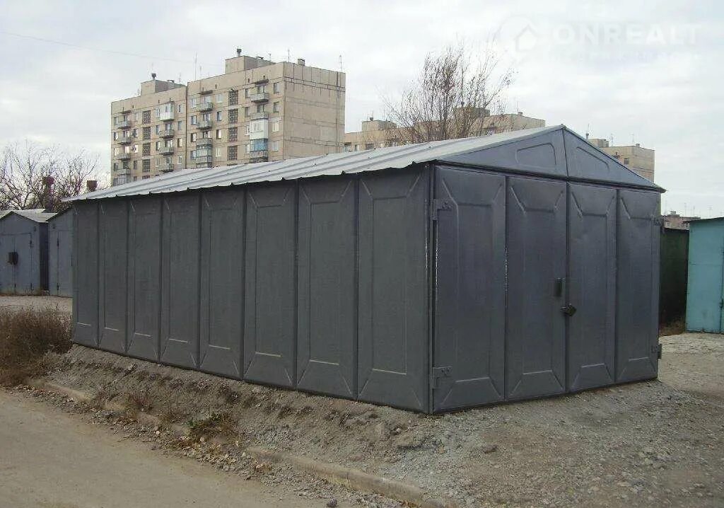 Металлический гараж 3х6. Сборка металлического гаража. Железный ижорский гараж. Разборный гараж ижорский. Гараж металлический разборный ижорский завод.