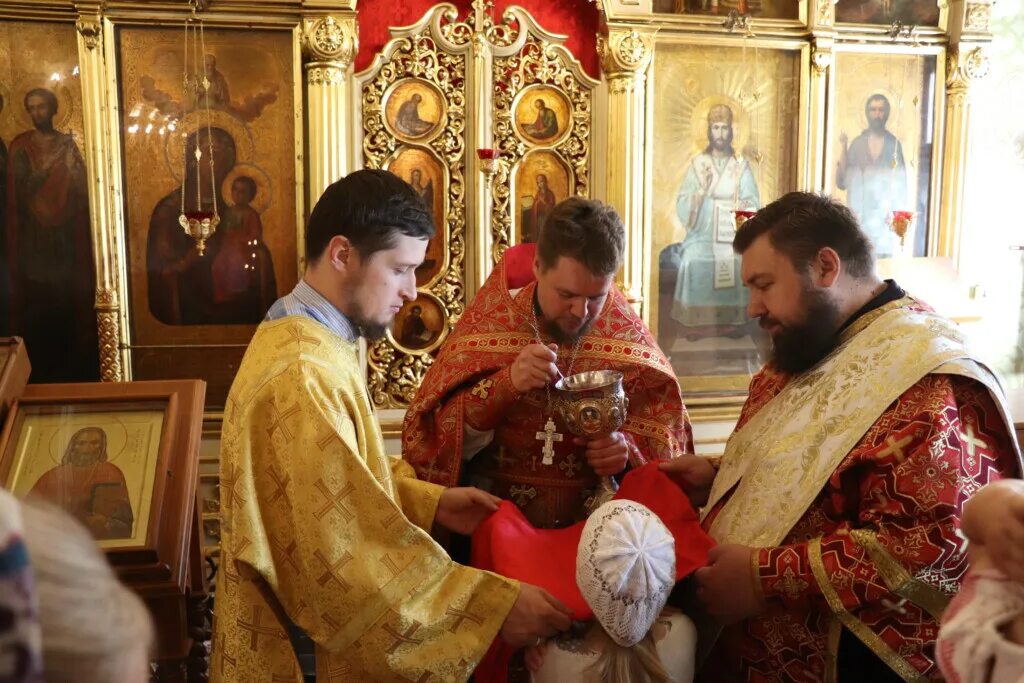 служба в ильинском храме. служба в ильинском храме. богослужение а ильинской церкви г тайга. богослужение. ильинский храм сергиев посад.