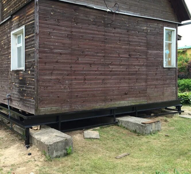 Старый фундамент. Фундамент под старый деревянный дом. Реконструкция старого фундамента. Замена фундамента домом. Замена фундамента домом.