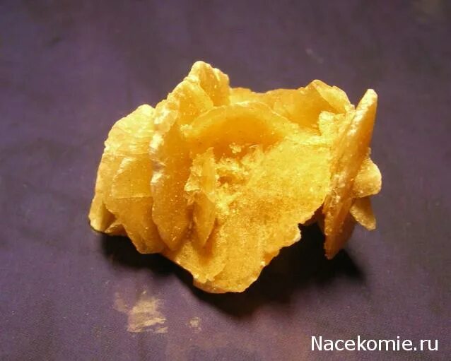 минералы пустыни